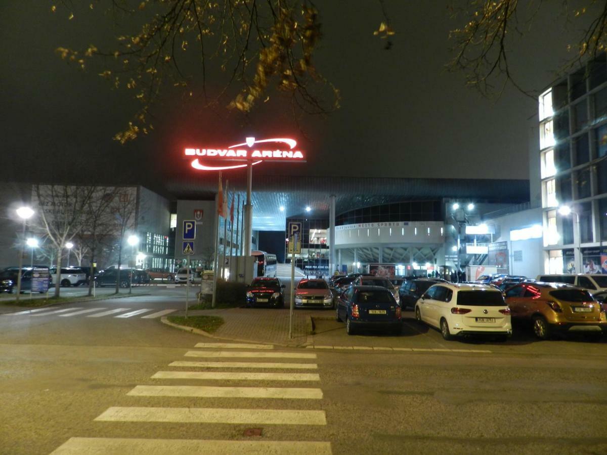 צ'סקה בודיוביצה Romanticky Apartman U Veze Zelezna Panna מראה חיצוני תמונה